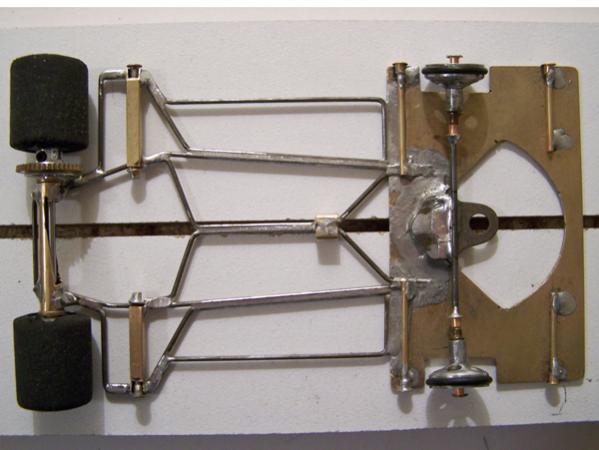 2005
1/32nd scale chassis to fit under the wide C-100 body; brass pan and wire construction; anglewinder drive.